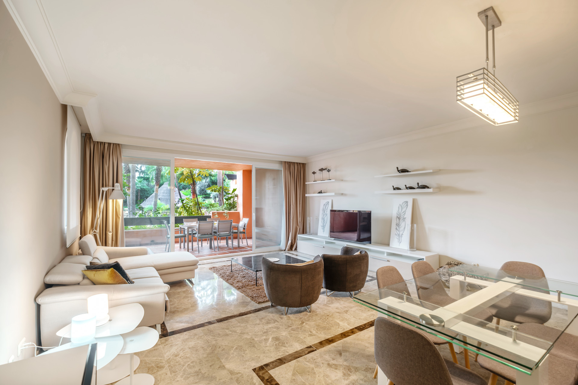 3 Bedroom Apartment in Marbella - Photo 12