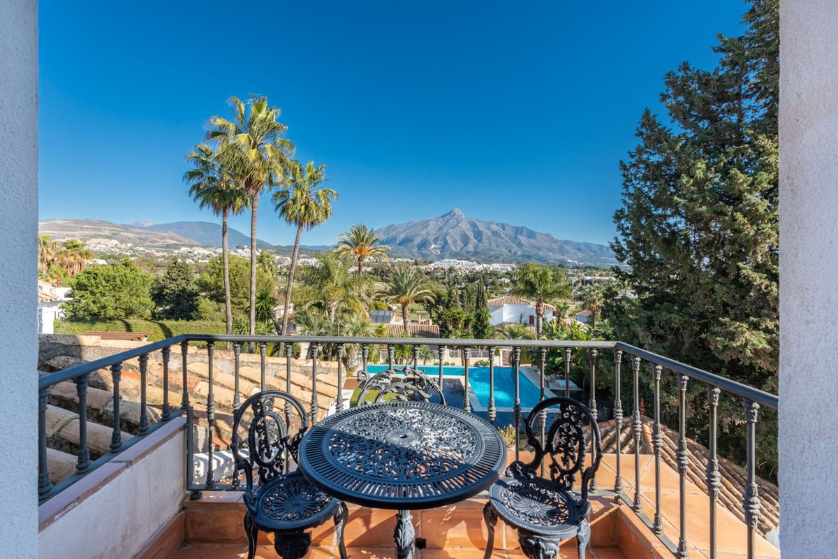 7 Bedroom Villa in Marbella - Photo 18