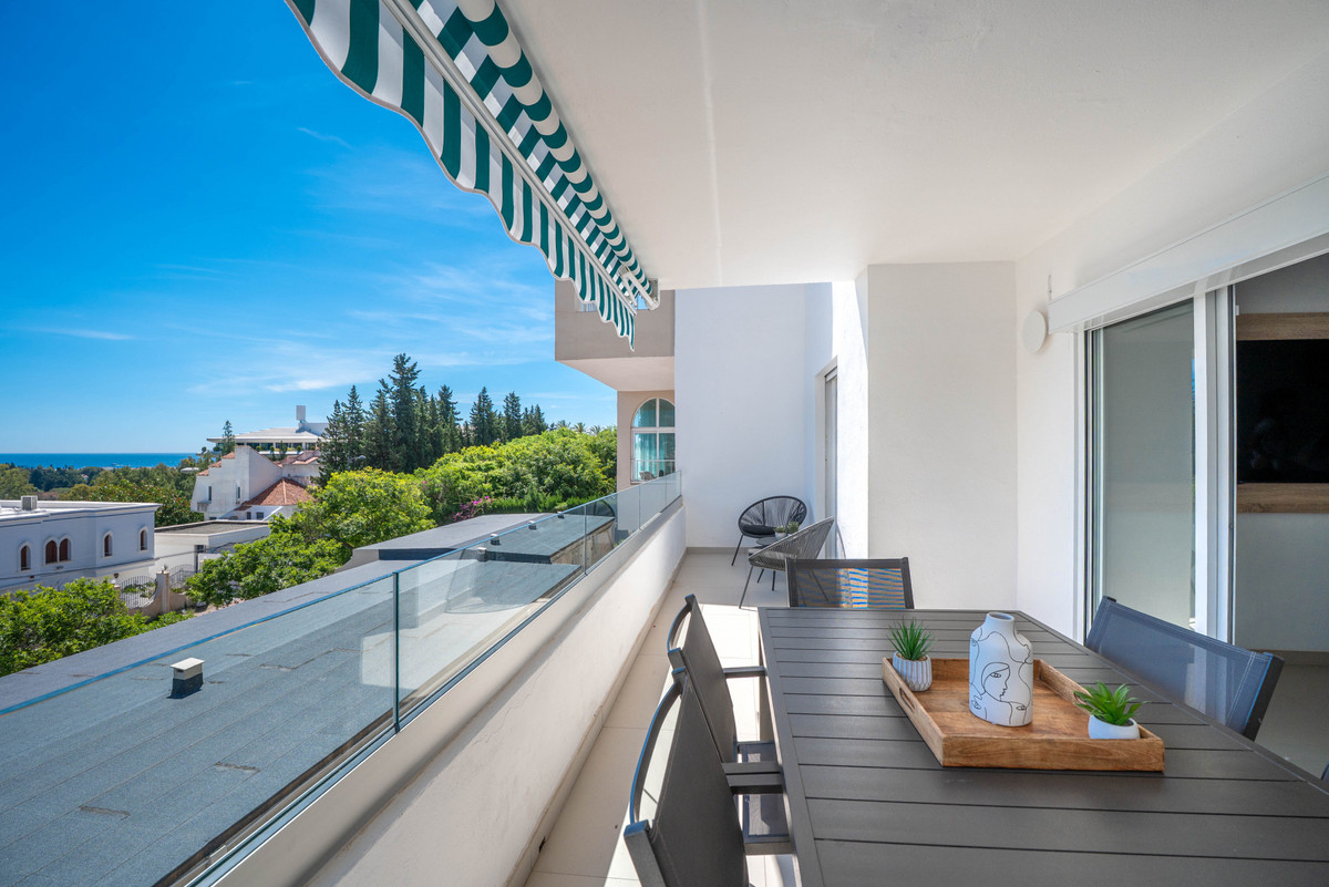 3 Bedroom Apartment in Marbella - Photo 35
