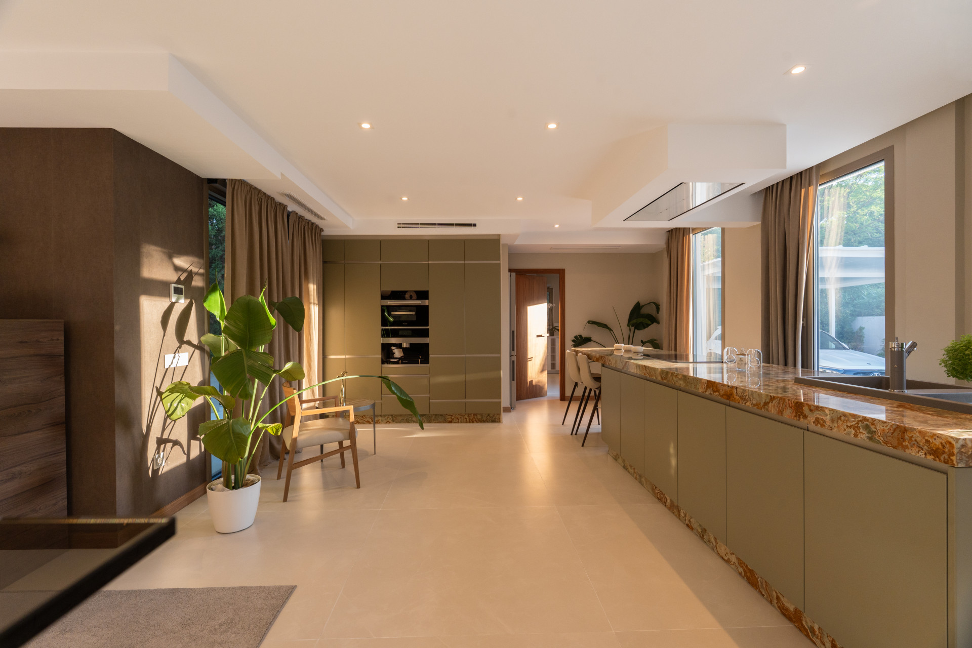6 Bedroom Villa in San Pedro de Alcántara - Photo 3