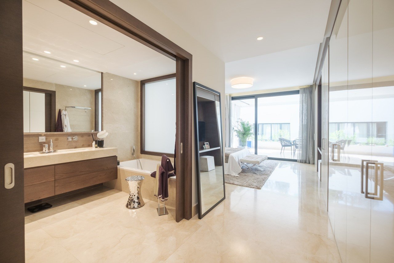 4 Bedroom Apartment in Marbella - Photo 6