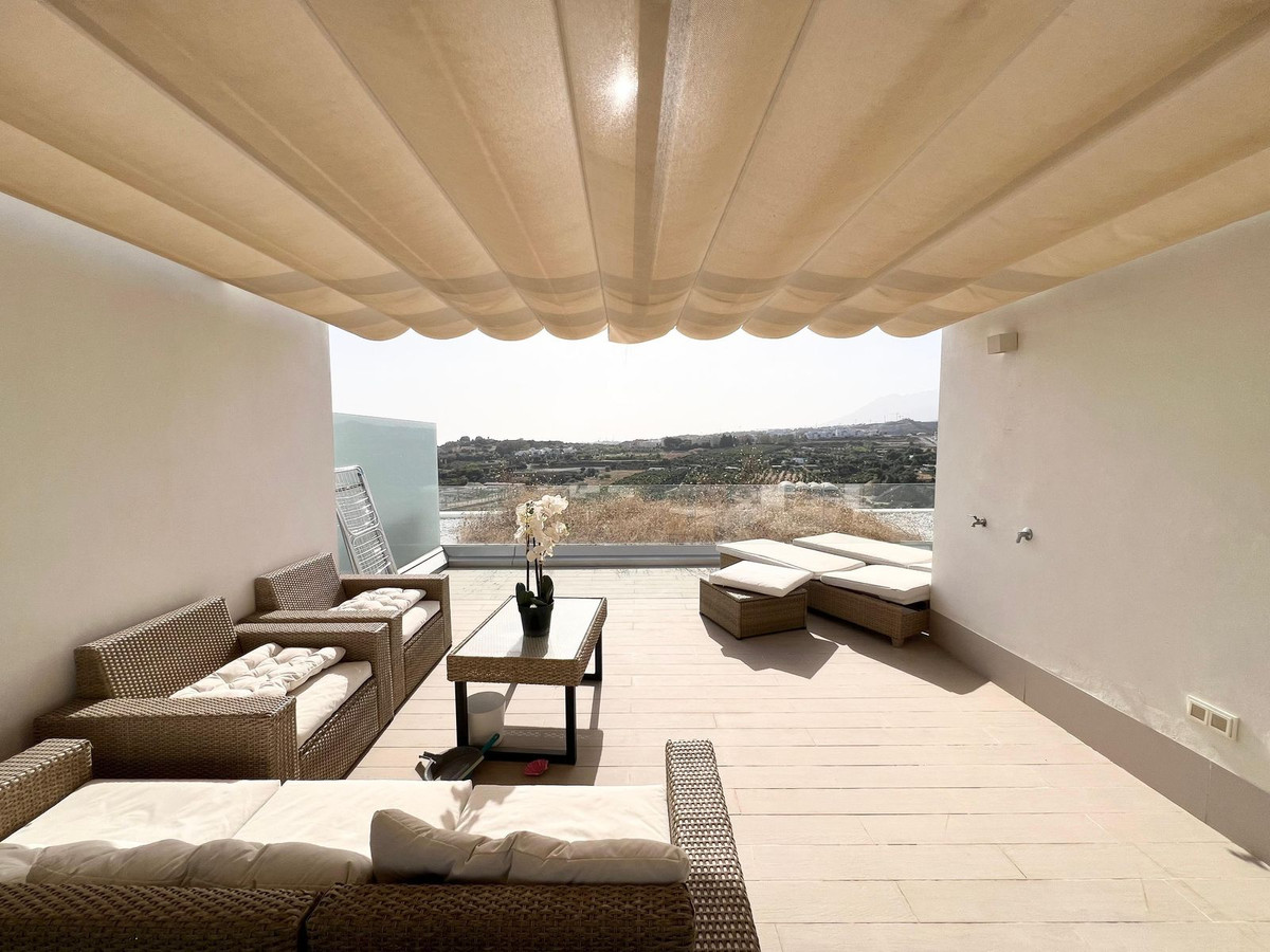 3 Bedroom Townhouse in Estepona - Photo 15