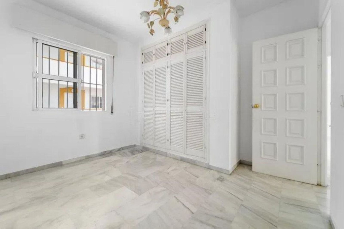 3 Bedroom Apartment in Fuengirola - Foto 16