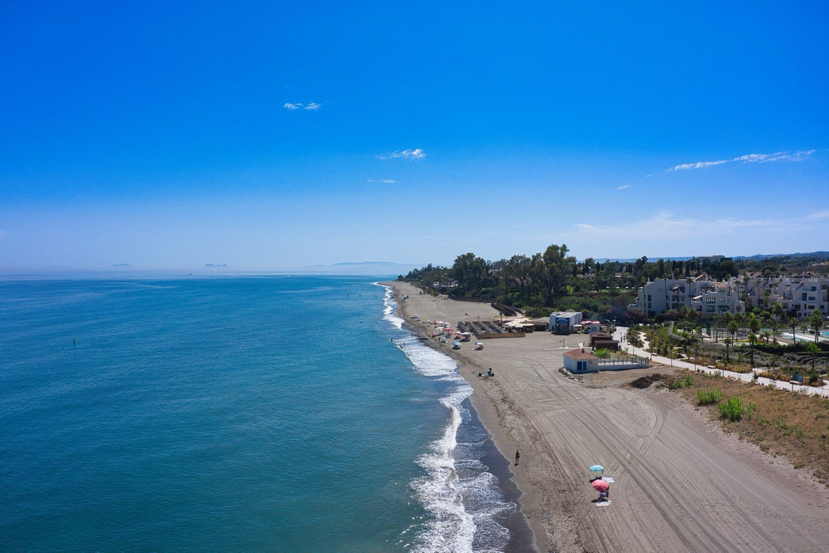 3 Bedroom Apartment in Estepona - Photo 31