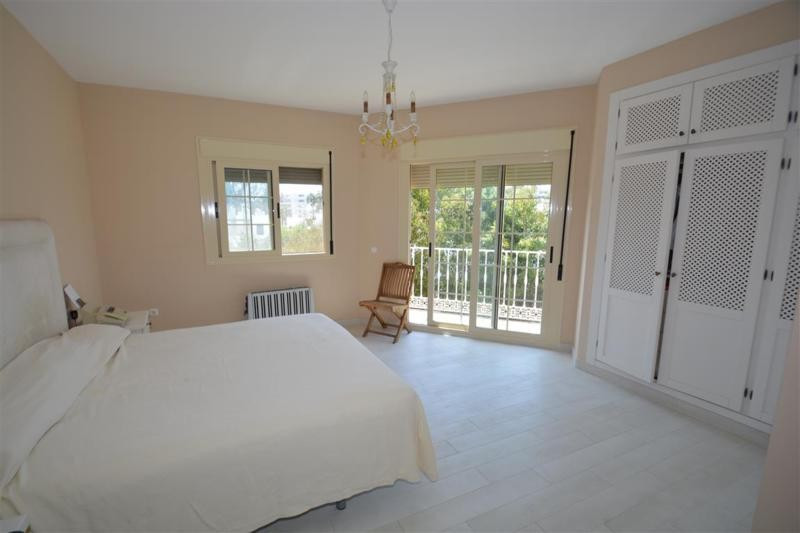5 Bedroom Villa in San Pedro de Alcántara - Foto 15