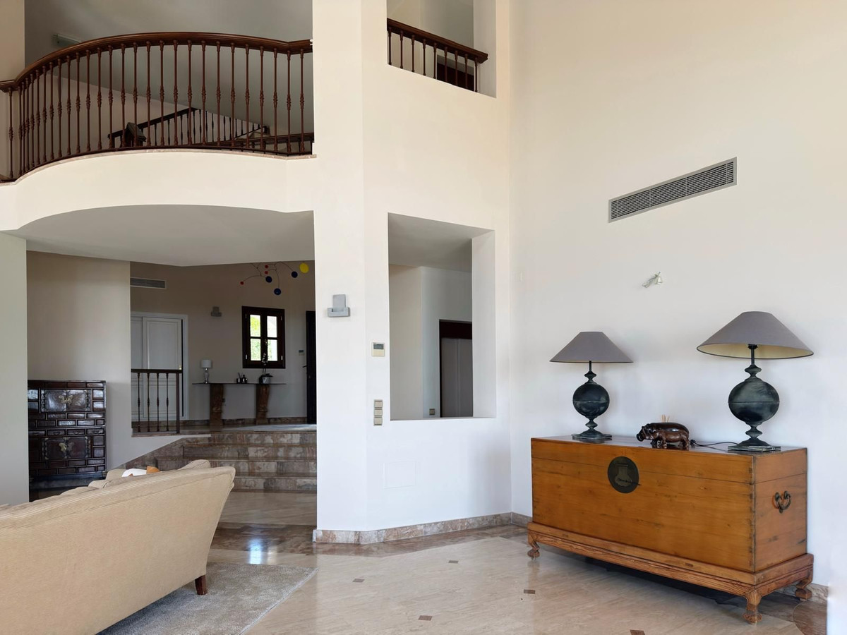 5 Bedroom Villa in Benahavís - Фото 28