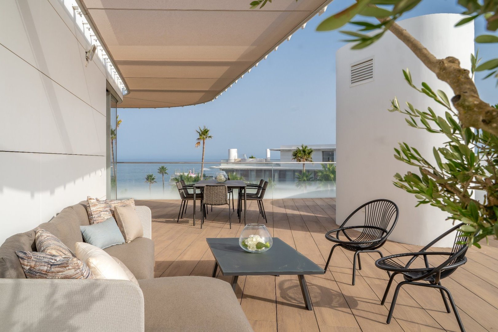 3 Bedroom Apartment in Estepona - Photo 7