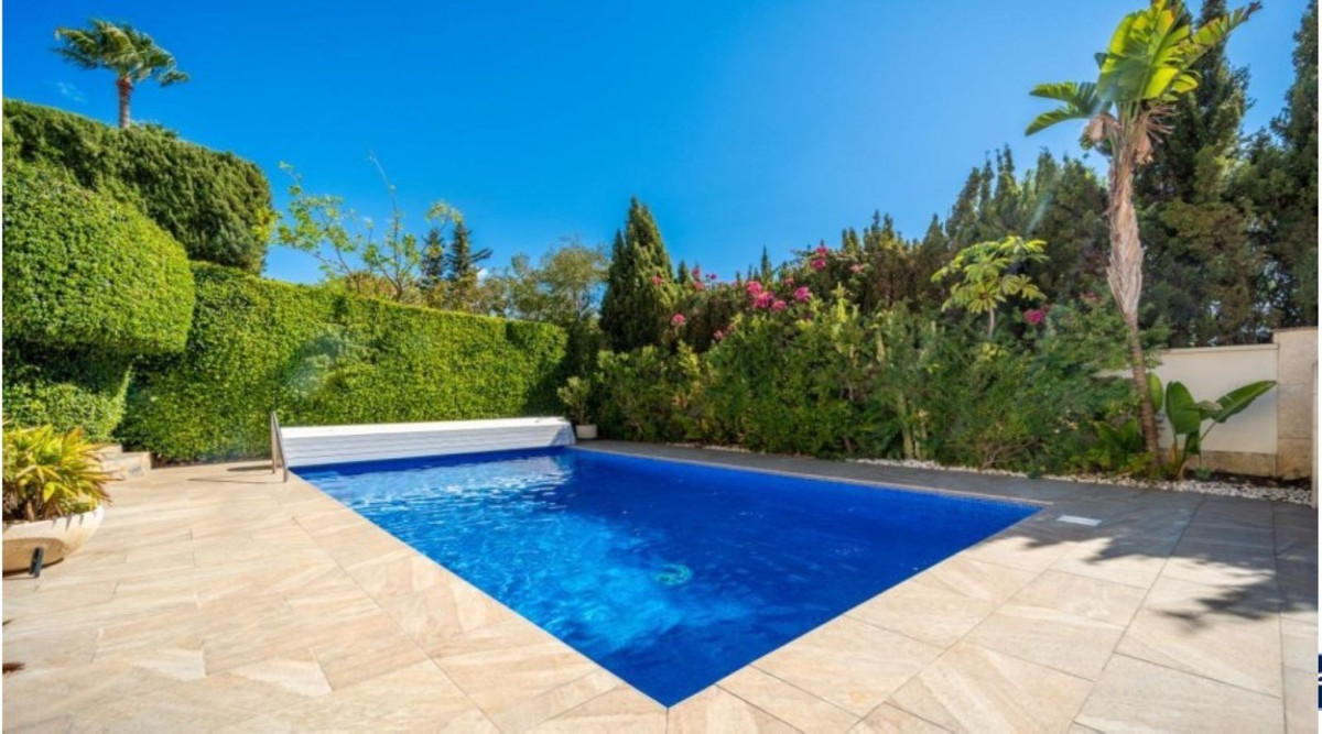 5 Bedroom Villa in Marbella - Photo 22