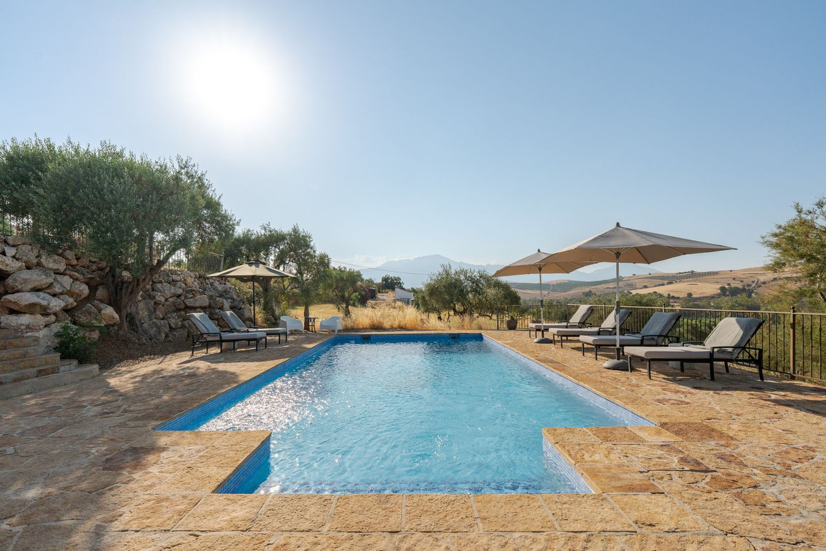 3 Bedroom Villa in Coín - Photo 10