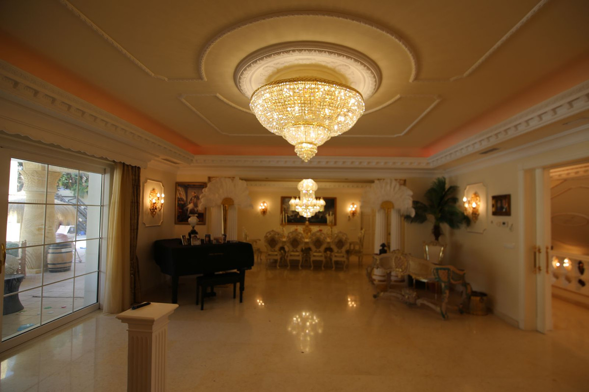 6 Bedroom Villa in Sotogrande - Photo 13