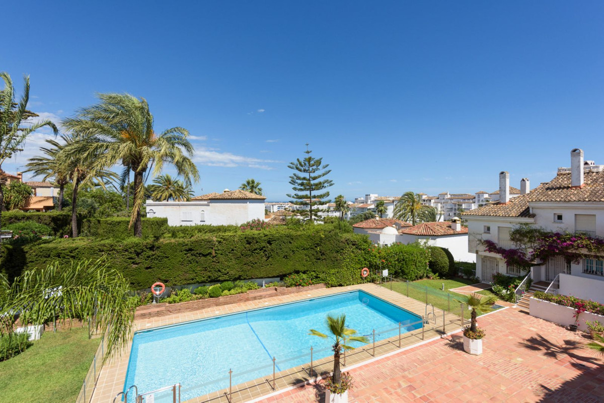 3 Bedroom Townhouse in Marbella - Foto 2