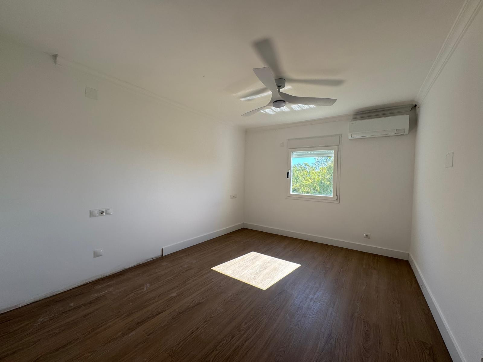 2 Bedroom Apartment in Estepona - Photo 19