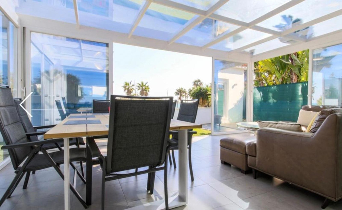 3 Bedroom Villa in Estepona - Foto 2