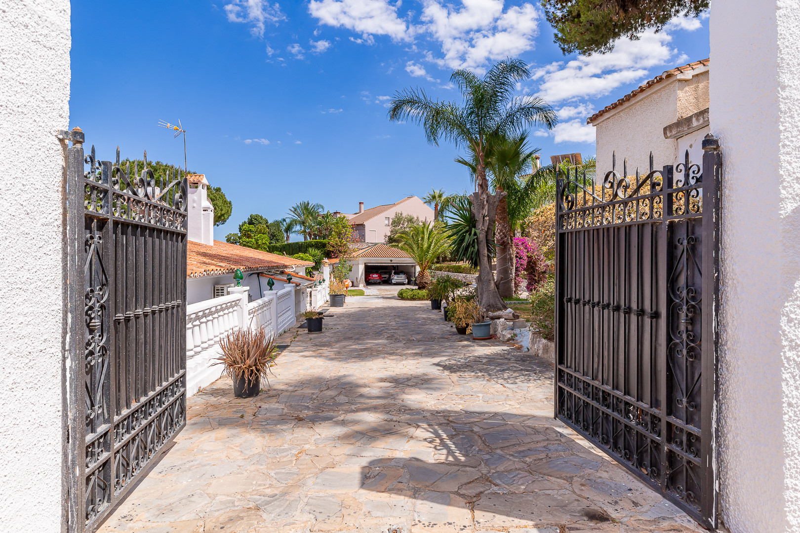4 Bedroom Villa in Torremolinos - Photo 3