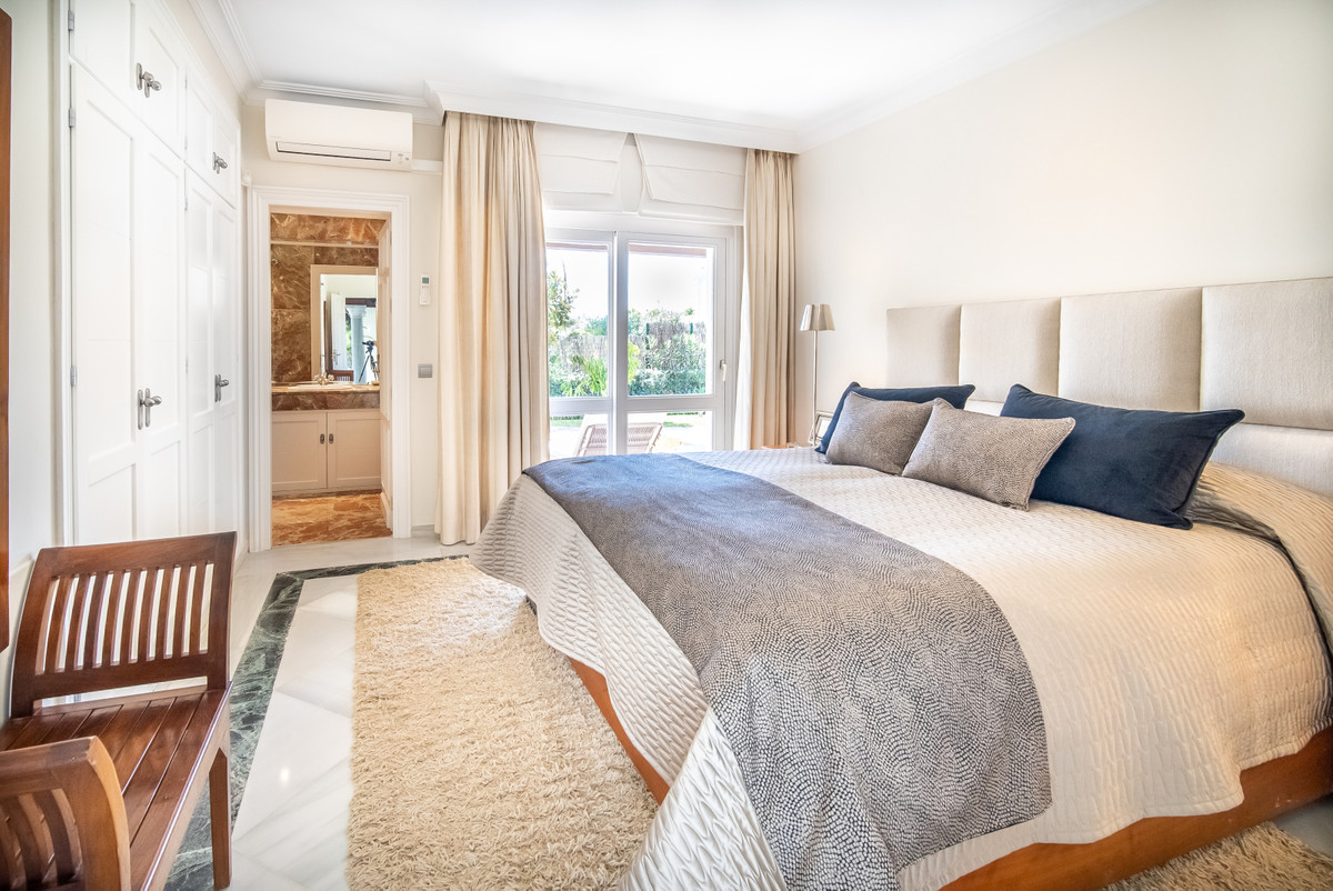 5 Bedroom Villa in Marbella - Foto 10