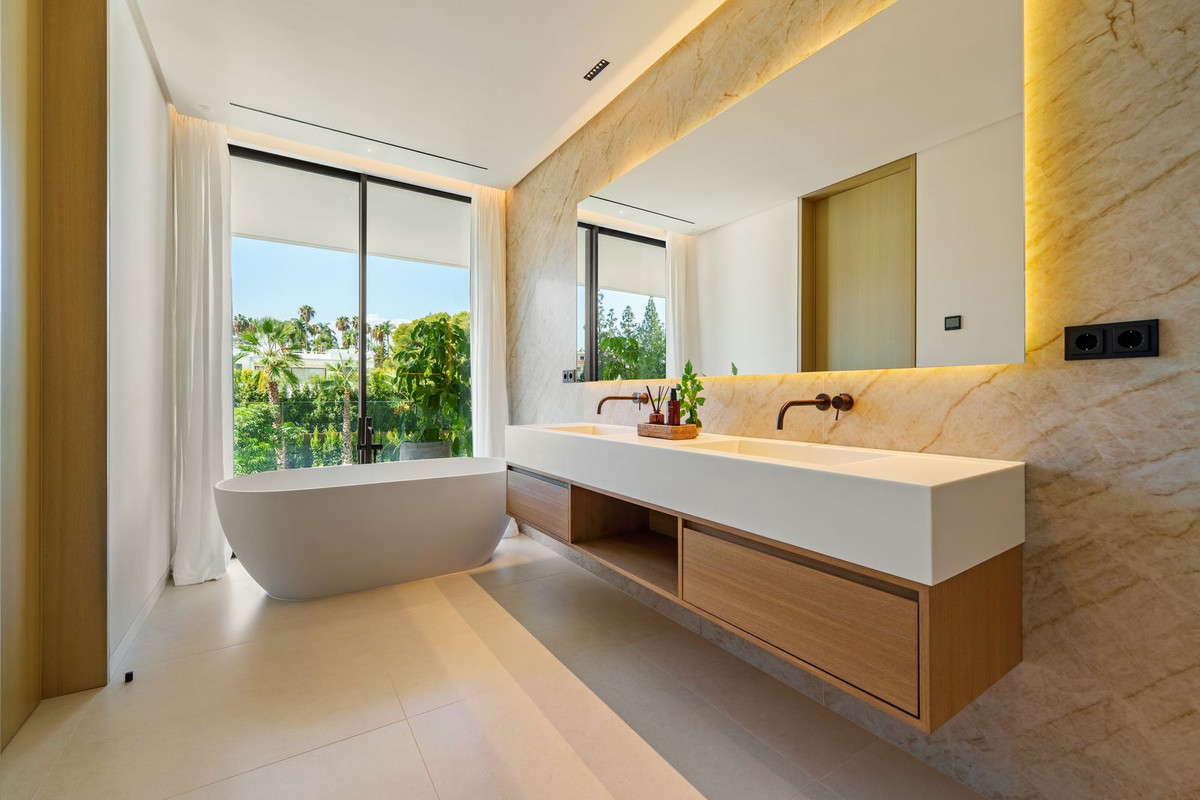5 Bedroom Villa in Marbella - Foto 14