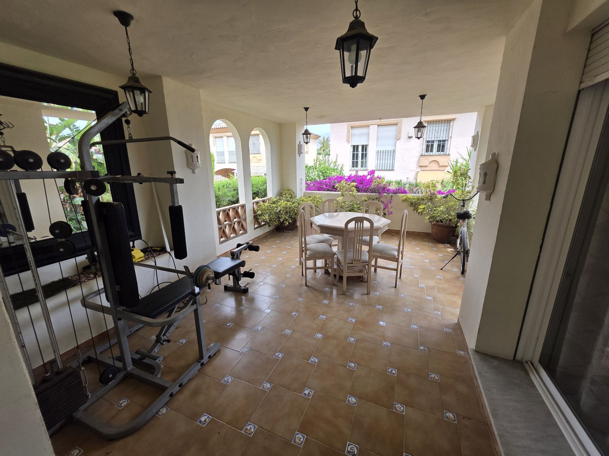 3 Bedroom Villa in San Pedro de Alcántara - Photo 27