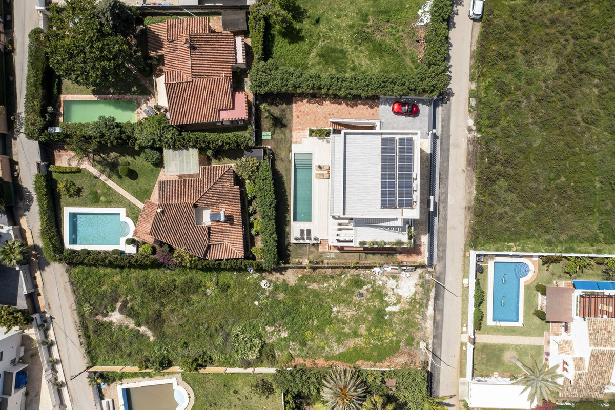 5 Bedroom Villa in San Pedro de Alcántara - Photo 50