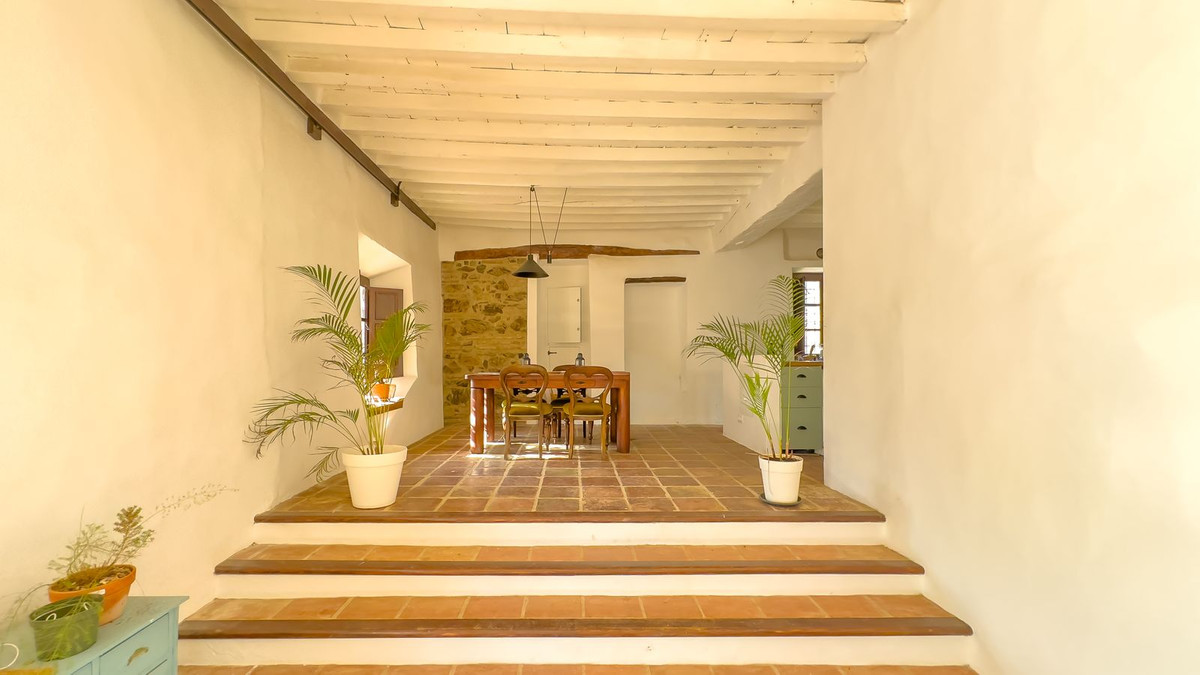 8 Bedroom Country house in Málaga - Photo 8