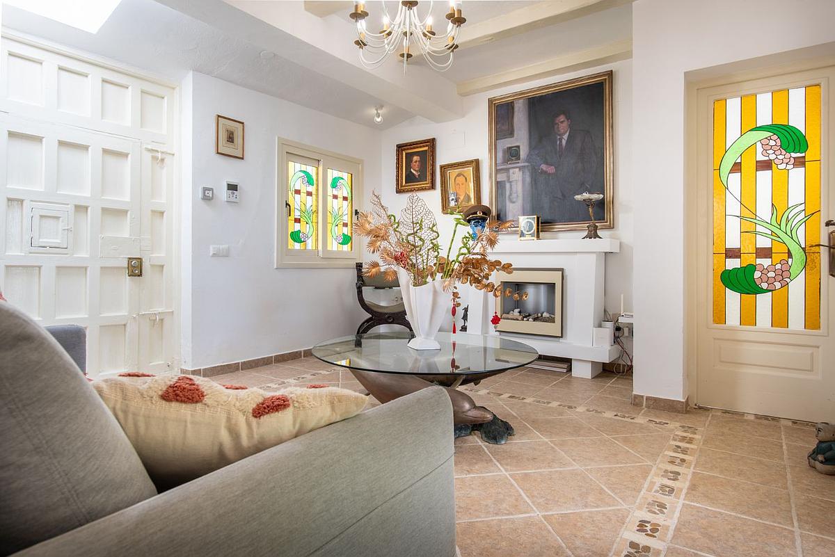 4 Bedroom Villa in Estepona - Photo 5