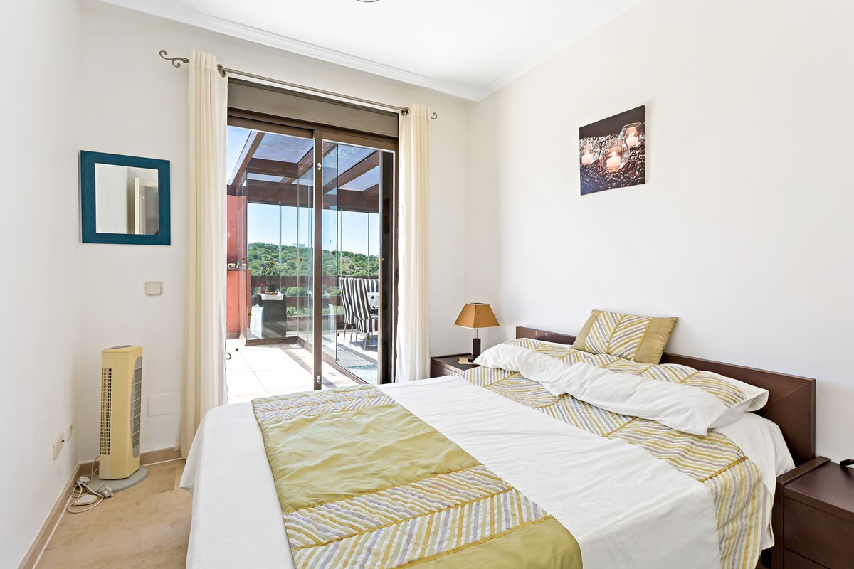 3 Bedroom Penthouse in Casares - Photo 14