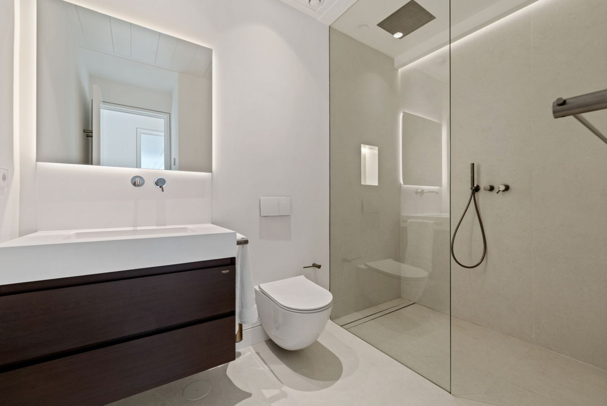 6 Bedroom Villa in Benahavís - Foto 17