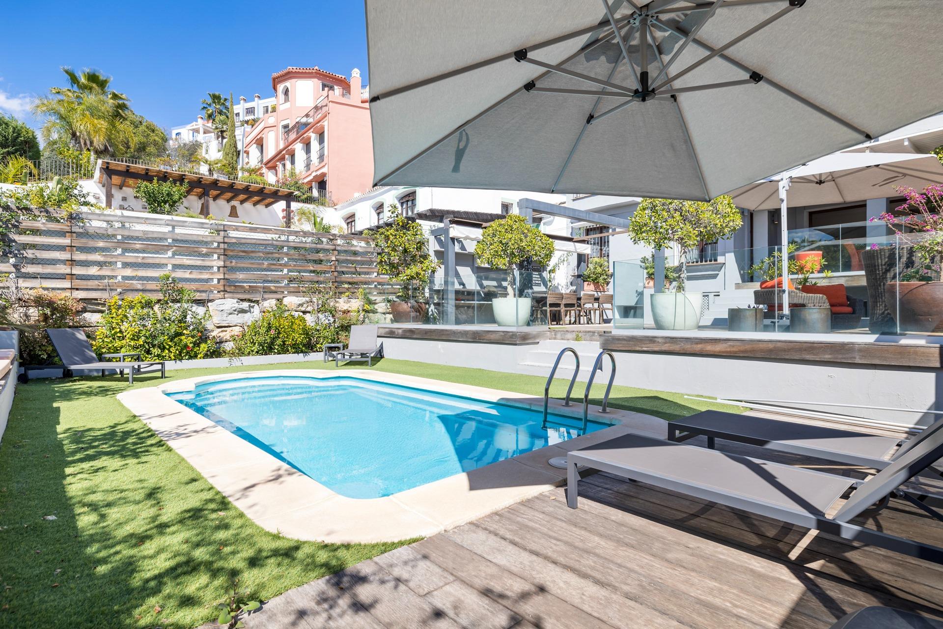 5 Bedroom Villa in Benahavís - Фото 3