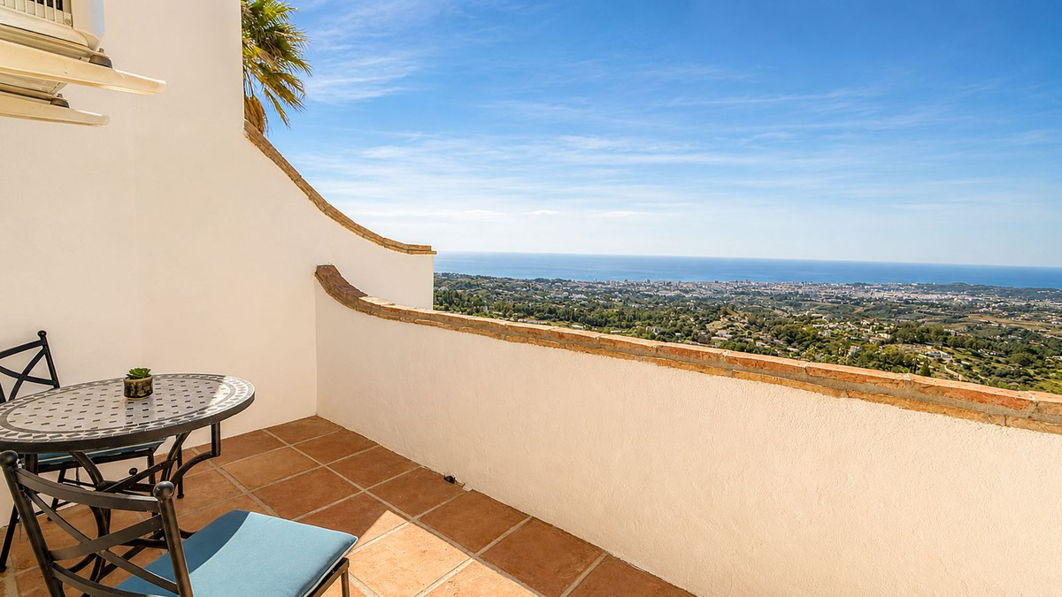 2 Bedroom Townhouse in Mijas - Photo 11