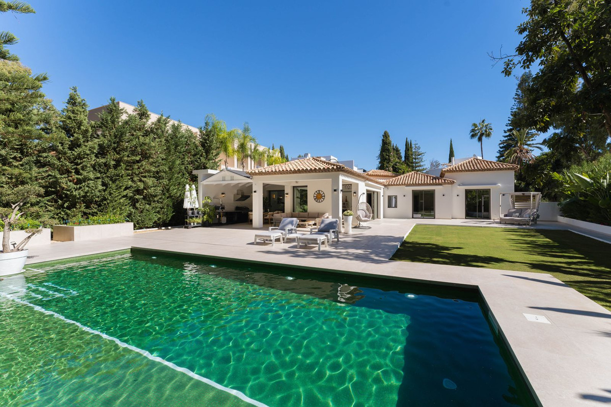 5 Bedroom Villa in Marbella - Foto 32