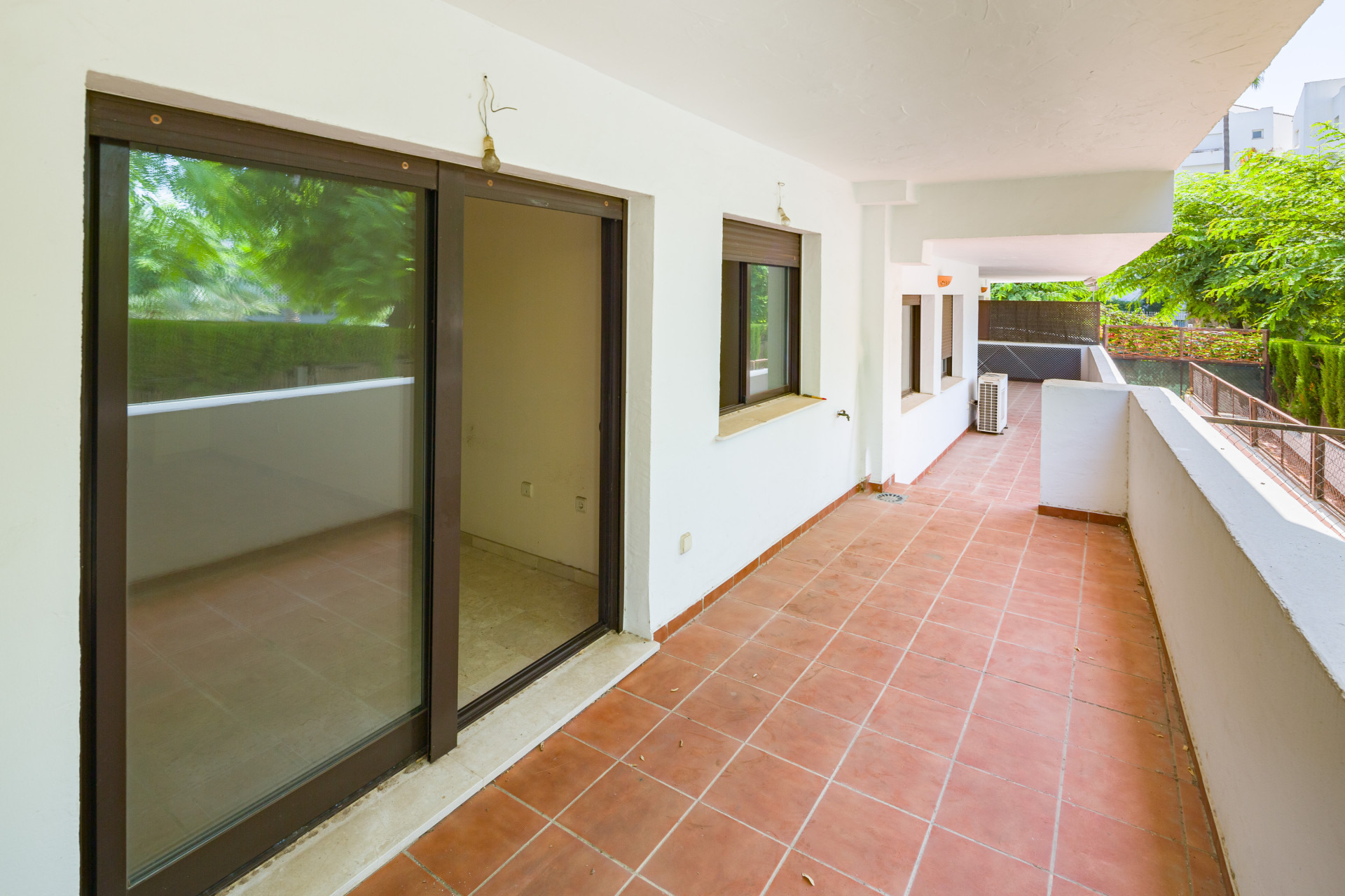 3 Bedroom Apartment in Estepona - Foto 5