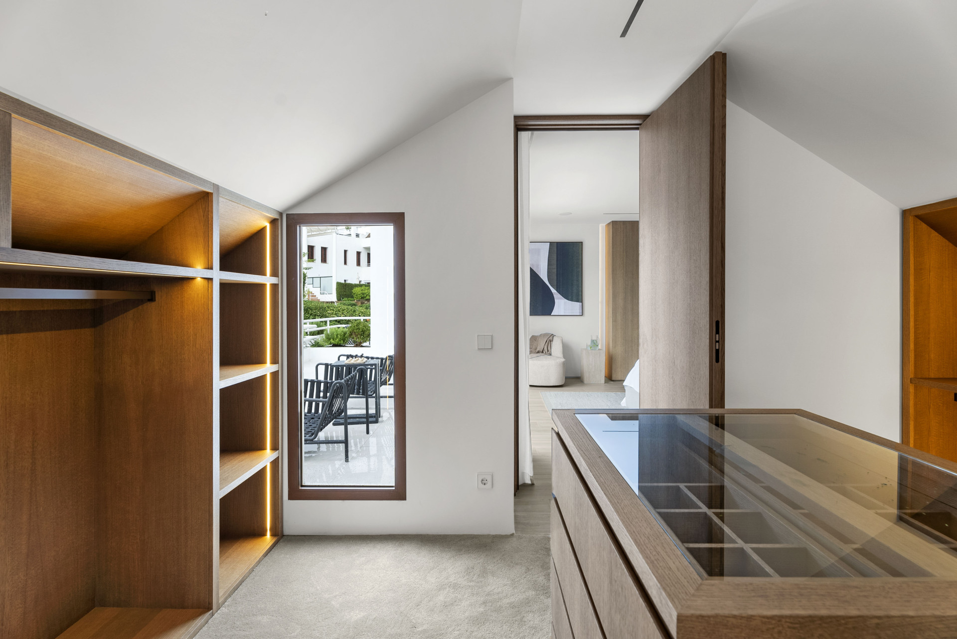 4 Bedroom Apartment in Marbella - Photo 14
