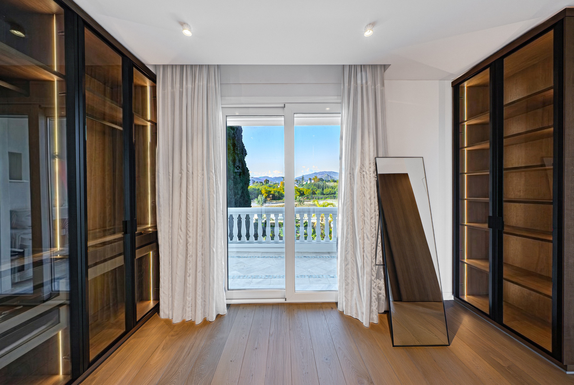3 Bedroom Apartment in Estepona - Photo 11