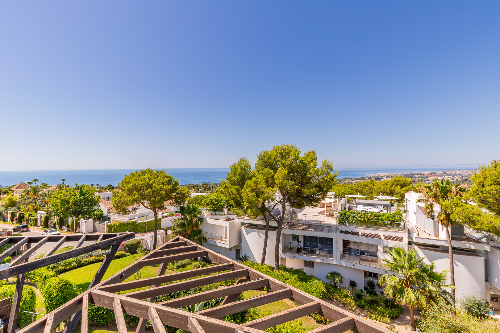 3 Bedroom Villa in Marbella - Photo 2