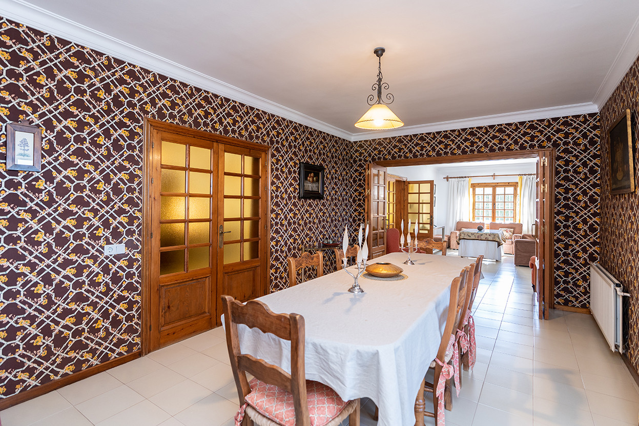7 Bedroom Villa in Marbella - Photo 5