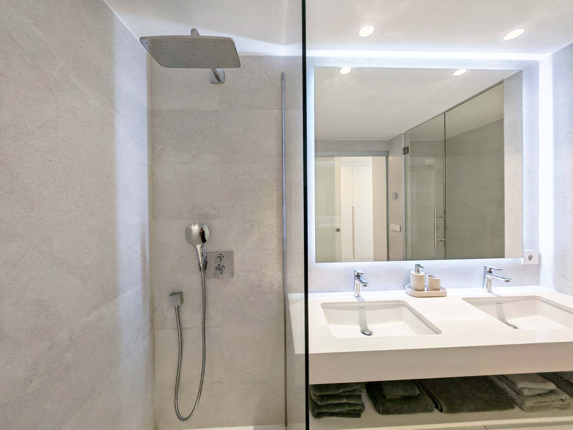 3 Bedroom Apartment in Estepona - Photo 24