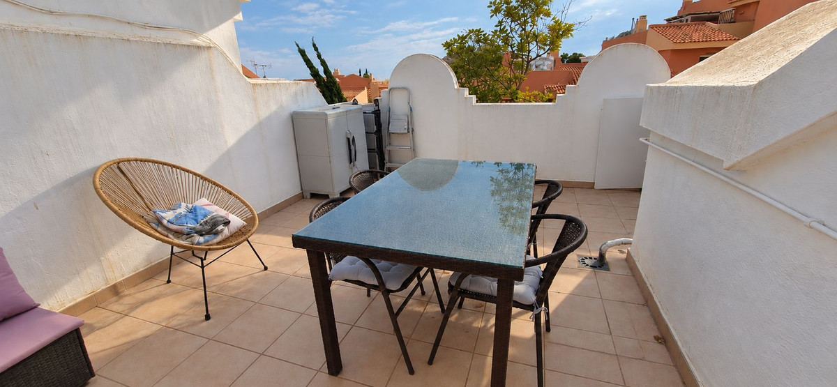 2 Bedroom Townhouse in Marbella - Photo 12