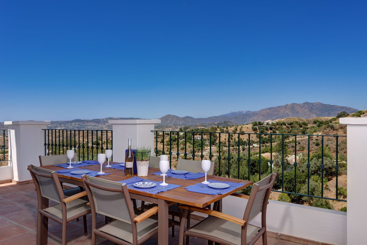 6 Bedroom Villa in Mijas - Photo 7