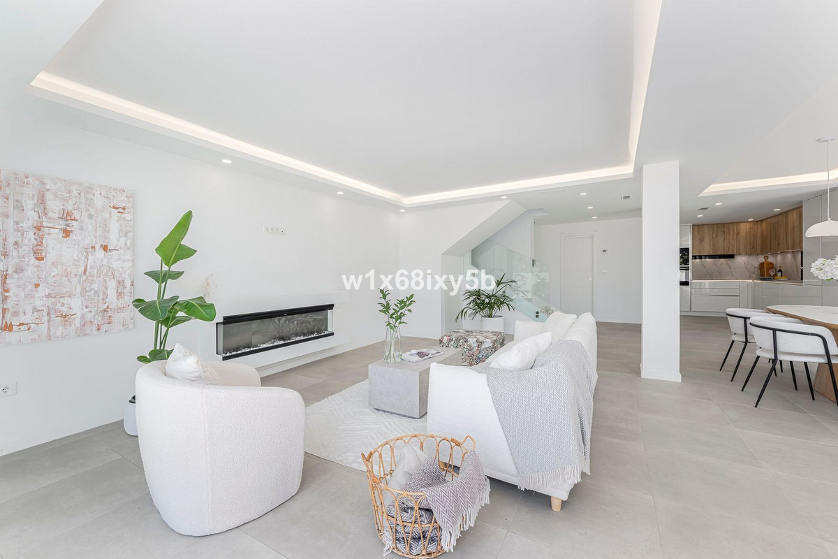 3 Bedroom Villa in Marbella - Photo 5
