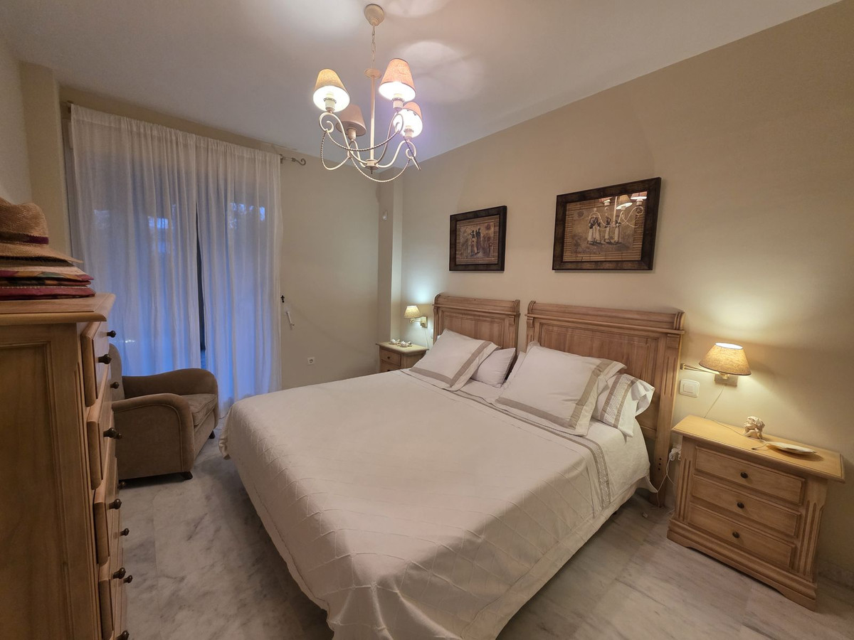 2 Bedroom Apartment in Marbella - Photo 8
