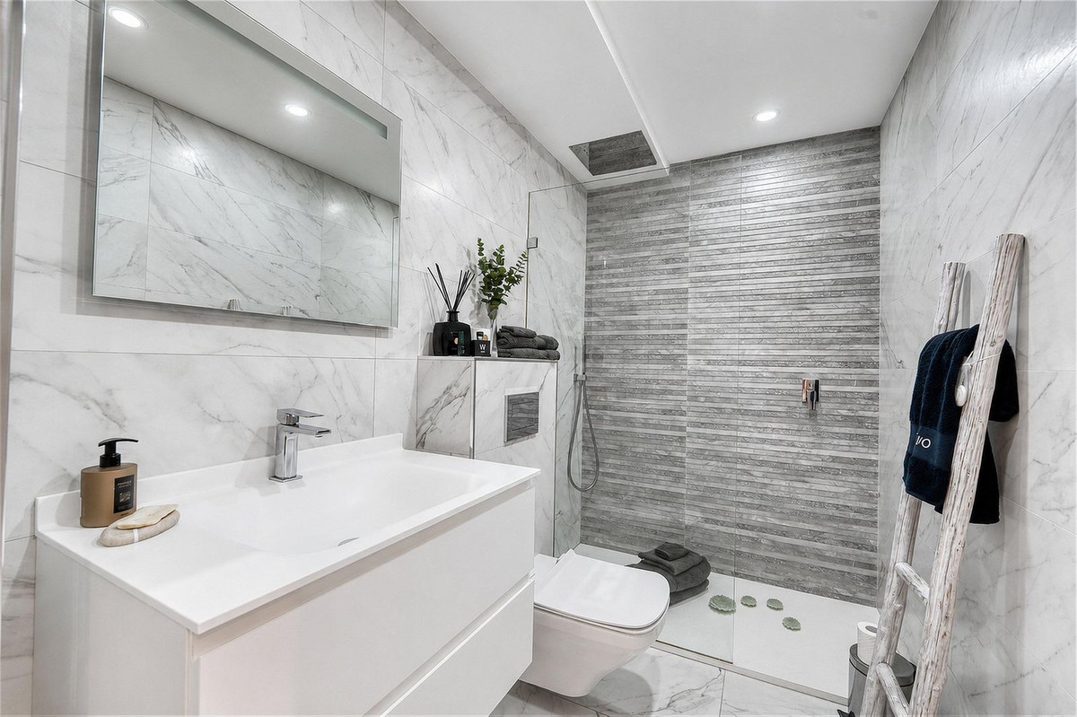 3 Bedroom Apartment in Benahavís - Foto 25