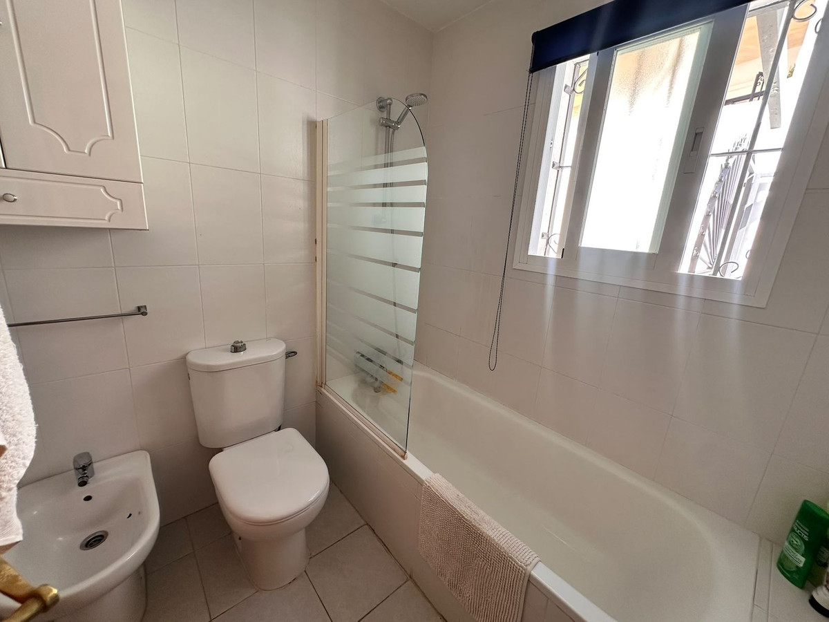 3 Bedroom Villa in Mijas - Photo 20