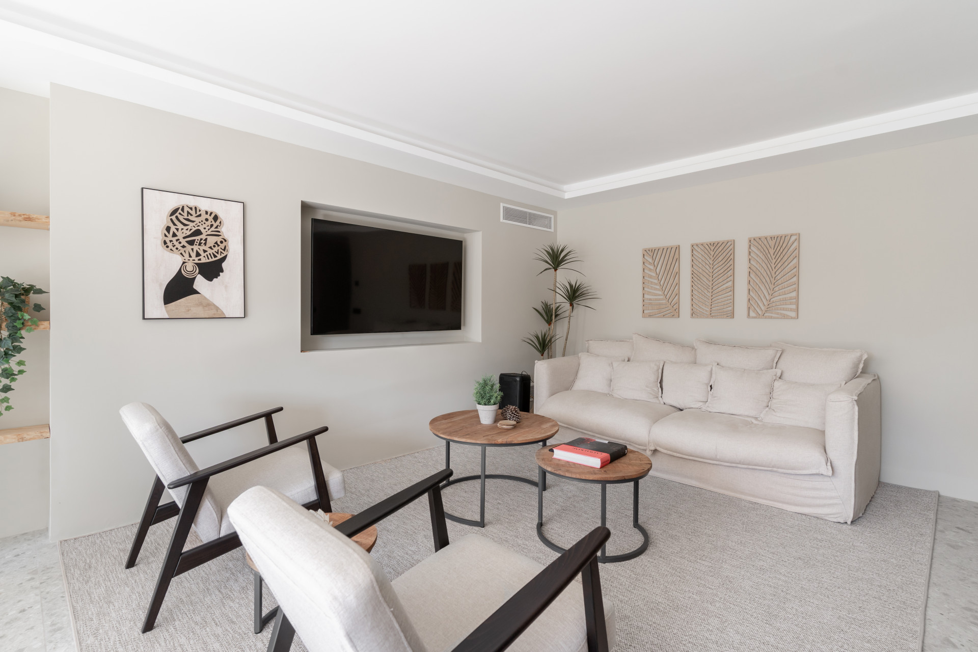 3 Bedroom Apartment in Marbella - Photo 3