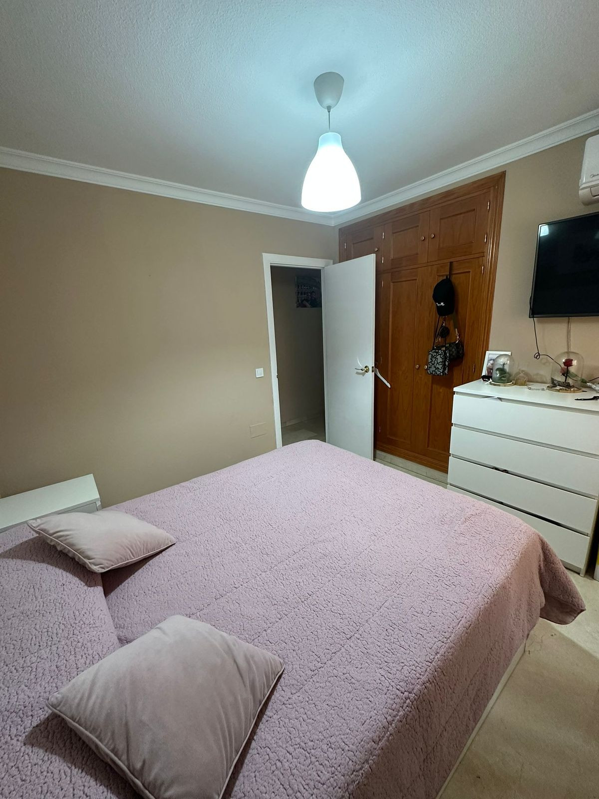 3 Bedroom Apartment in Fuengirola - Photo 6