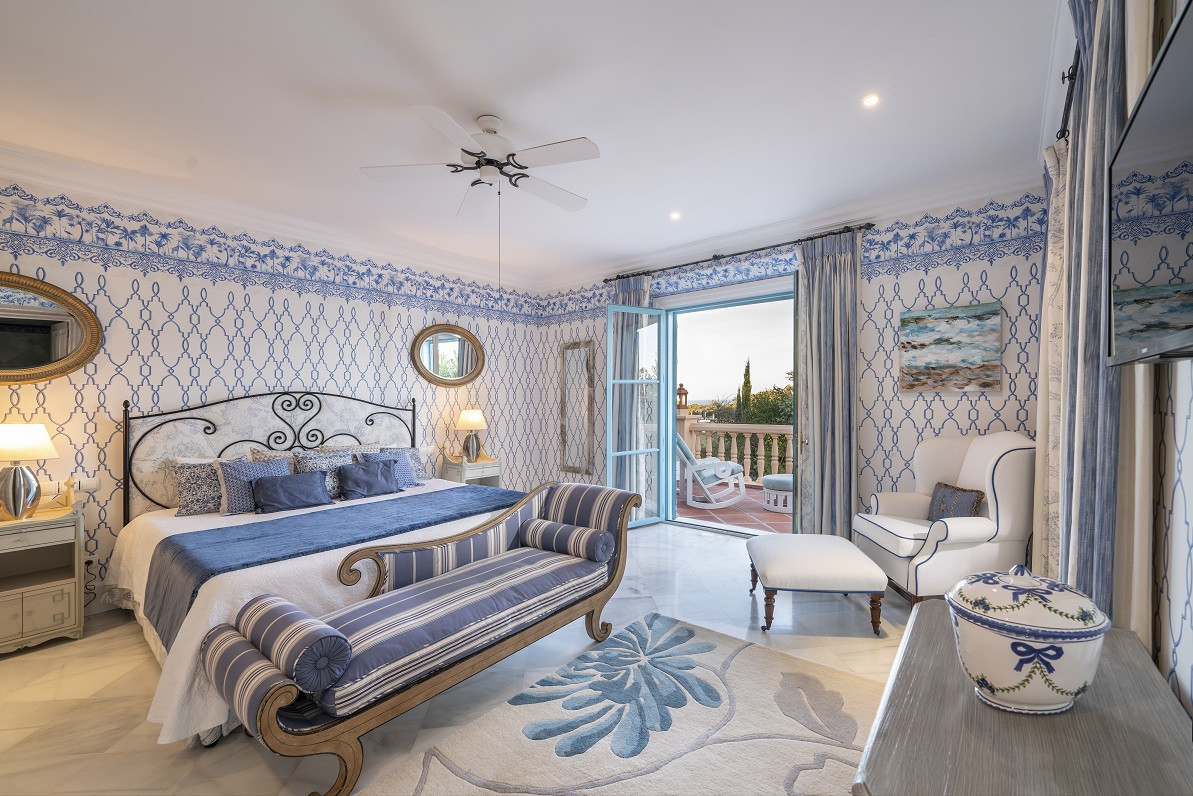 5 Bedroom Villa in San Roque - Photo 20