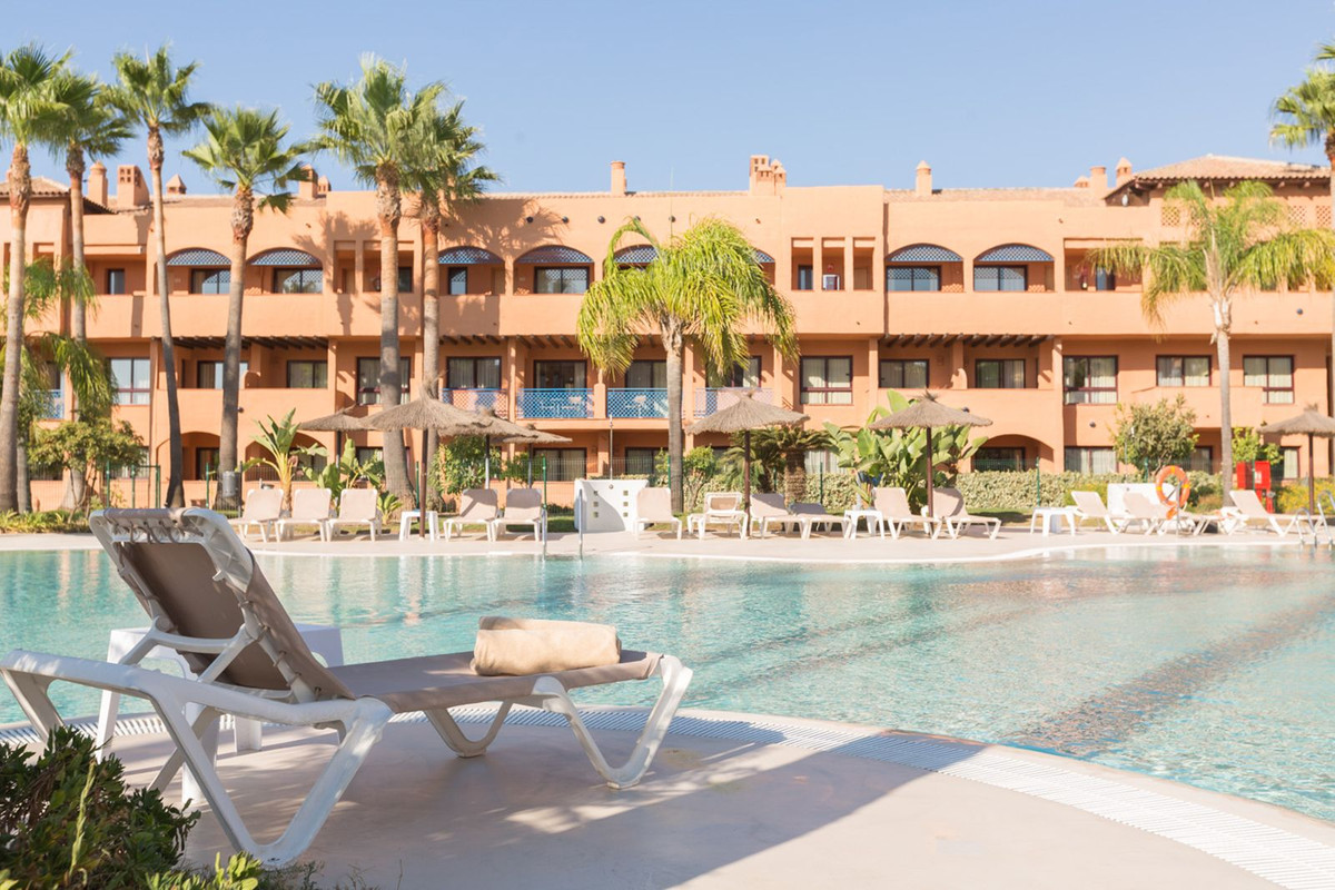 1 Bedroom Apartment in Estepona - Foto 8