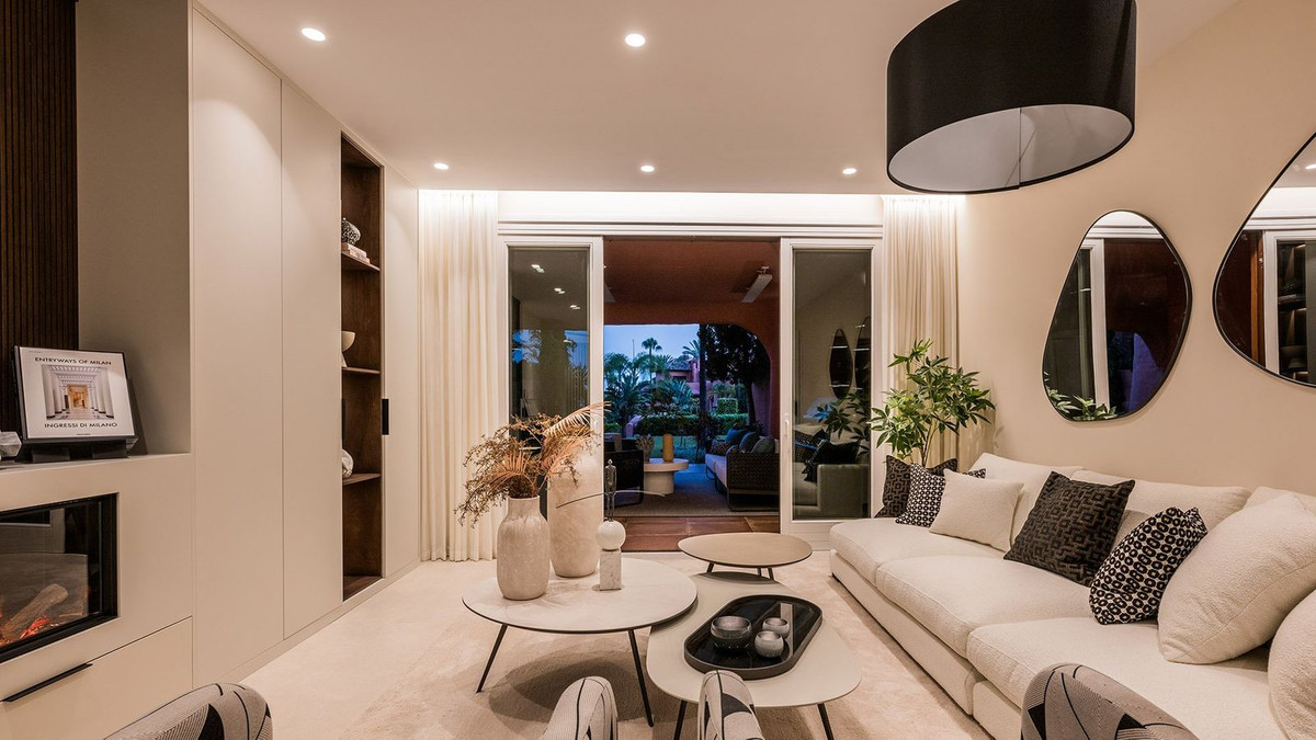 3 Bedroom Apartment in Estepona - Photo 9