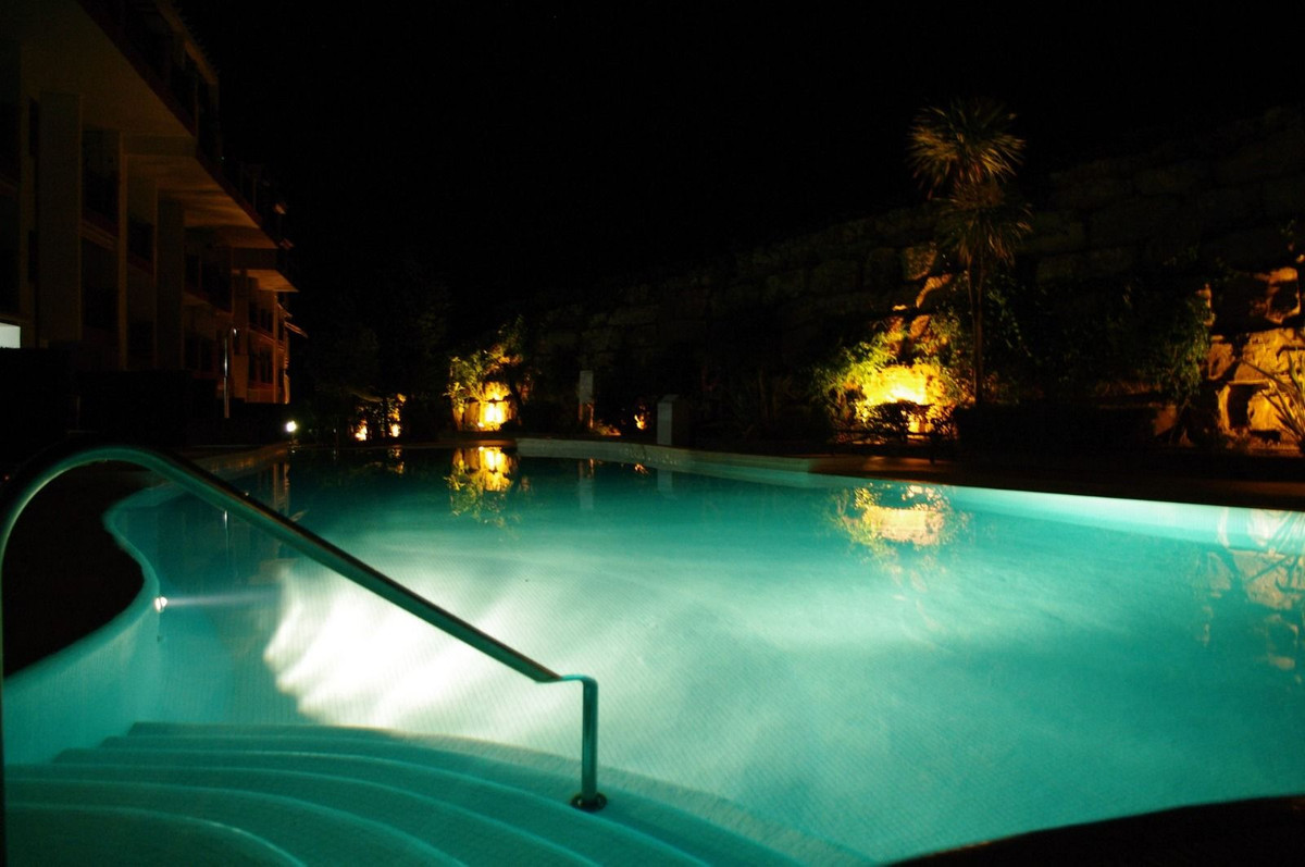 2 Bedroom Apartment in Mijas - Photo 10