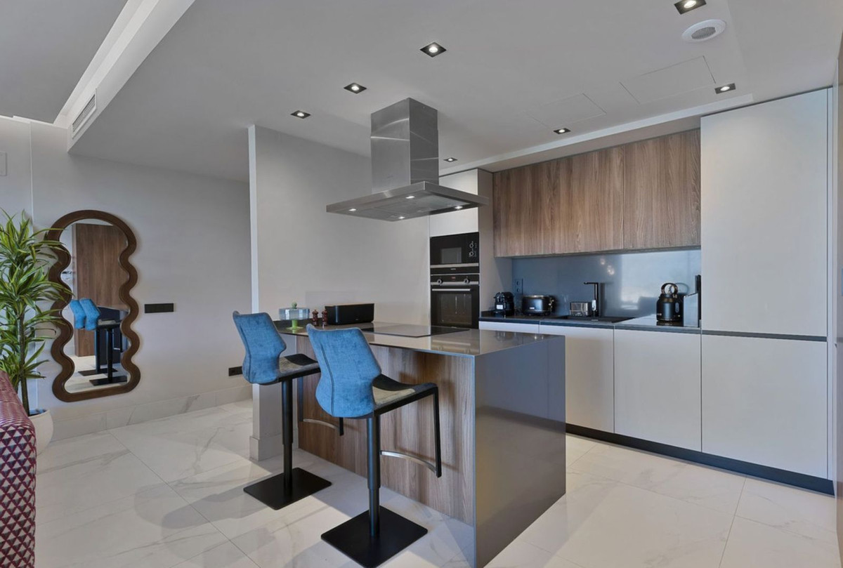3 Bedroom Apartment in San Pedro de Alcántara - Photo 3