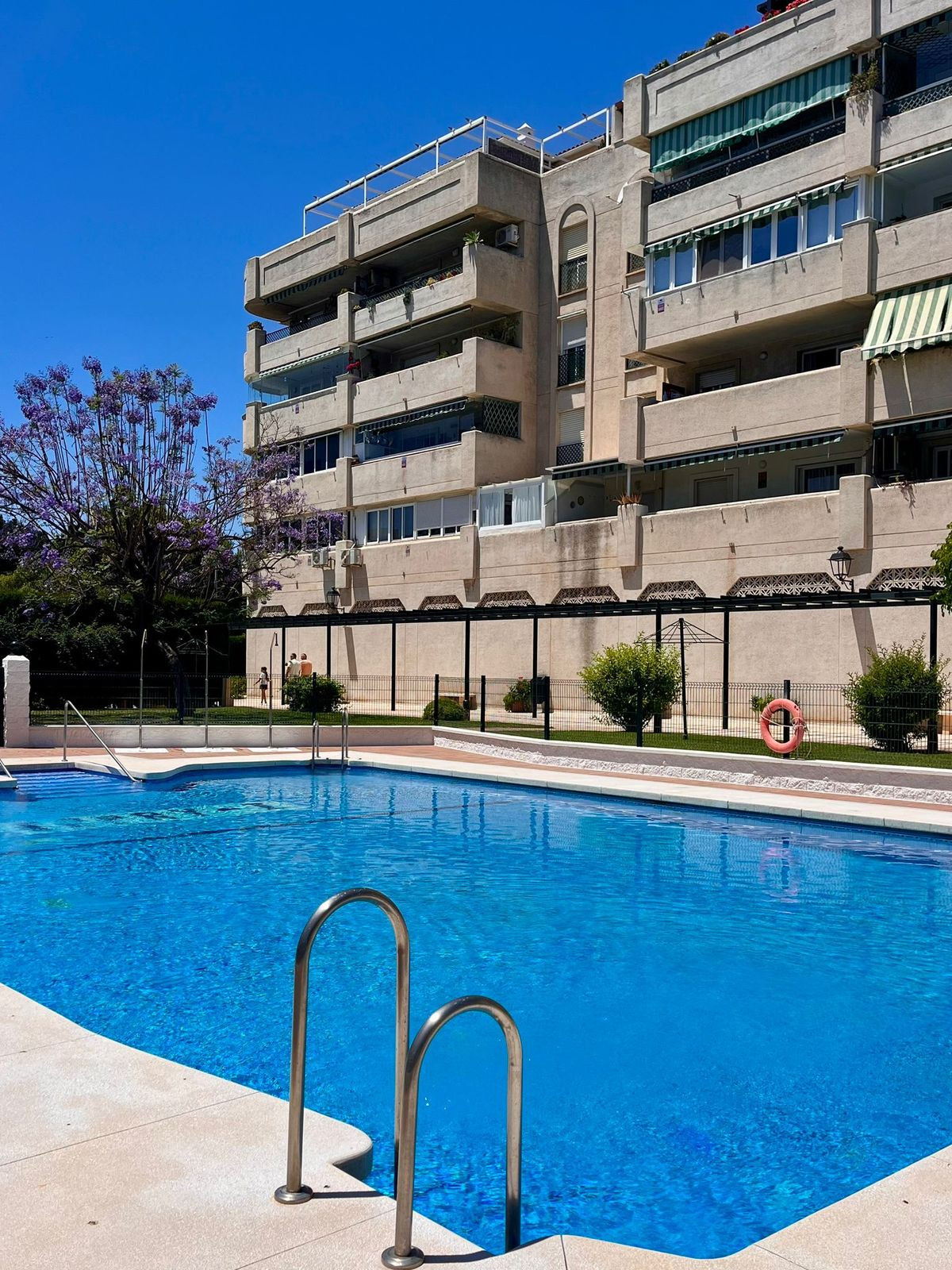 4 Bedroom Apartment in Málaga - Photo 4