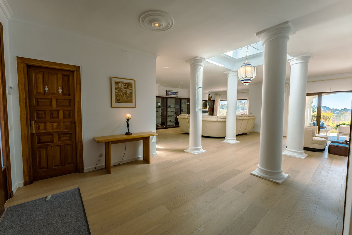 4 Bedroom Villa in Benahavís - Foto 4
